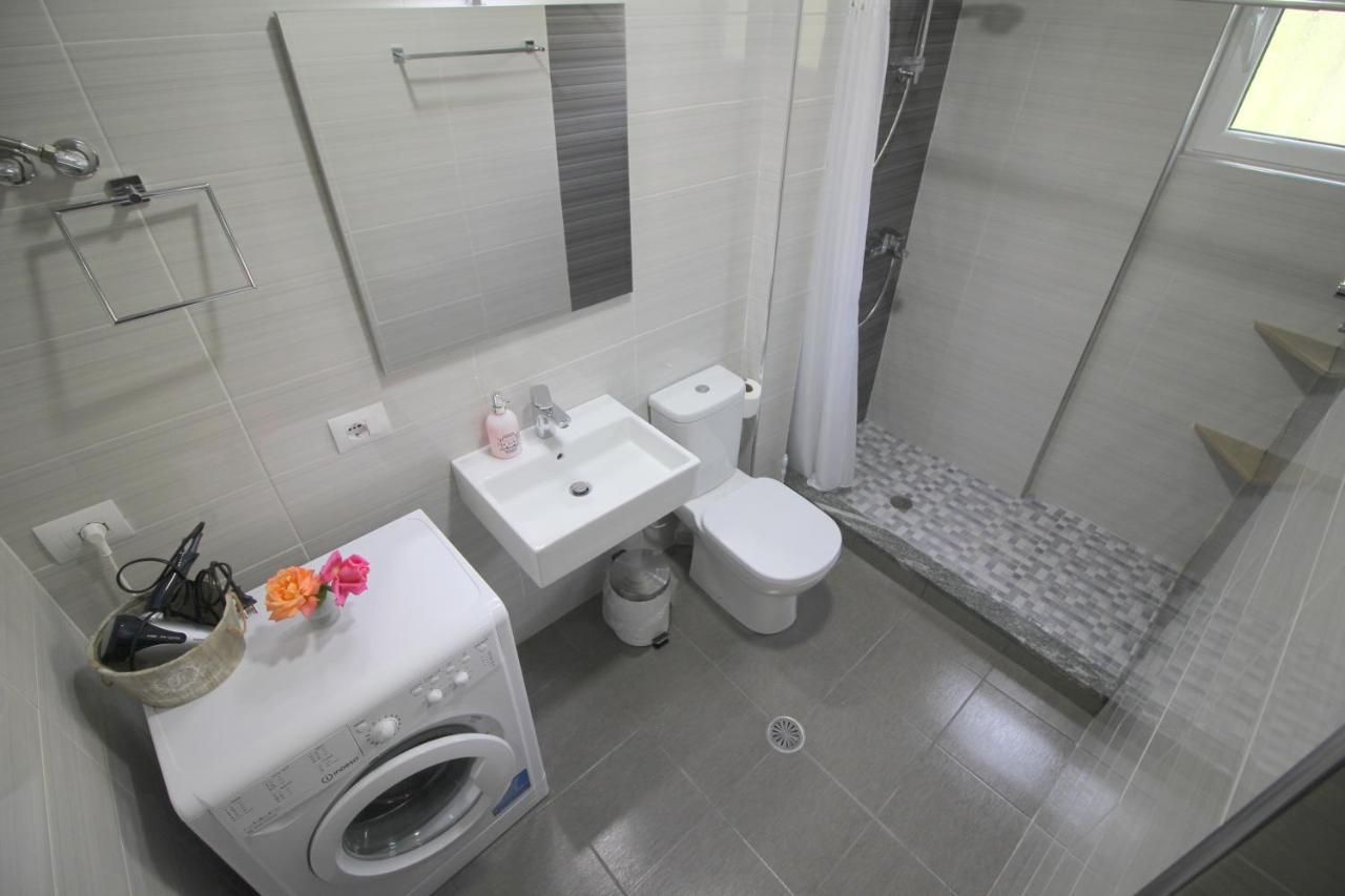 Kosta'S City Apartment Sarande Exterior photo