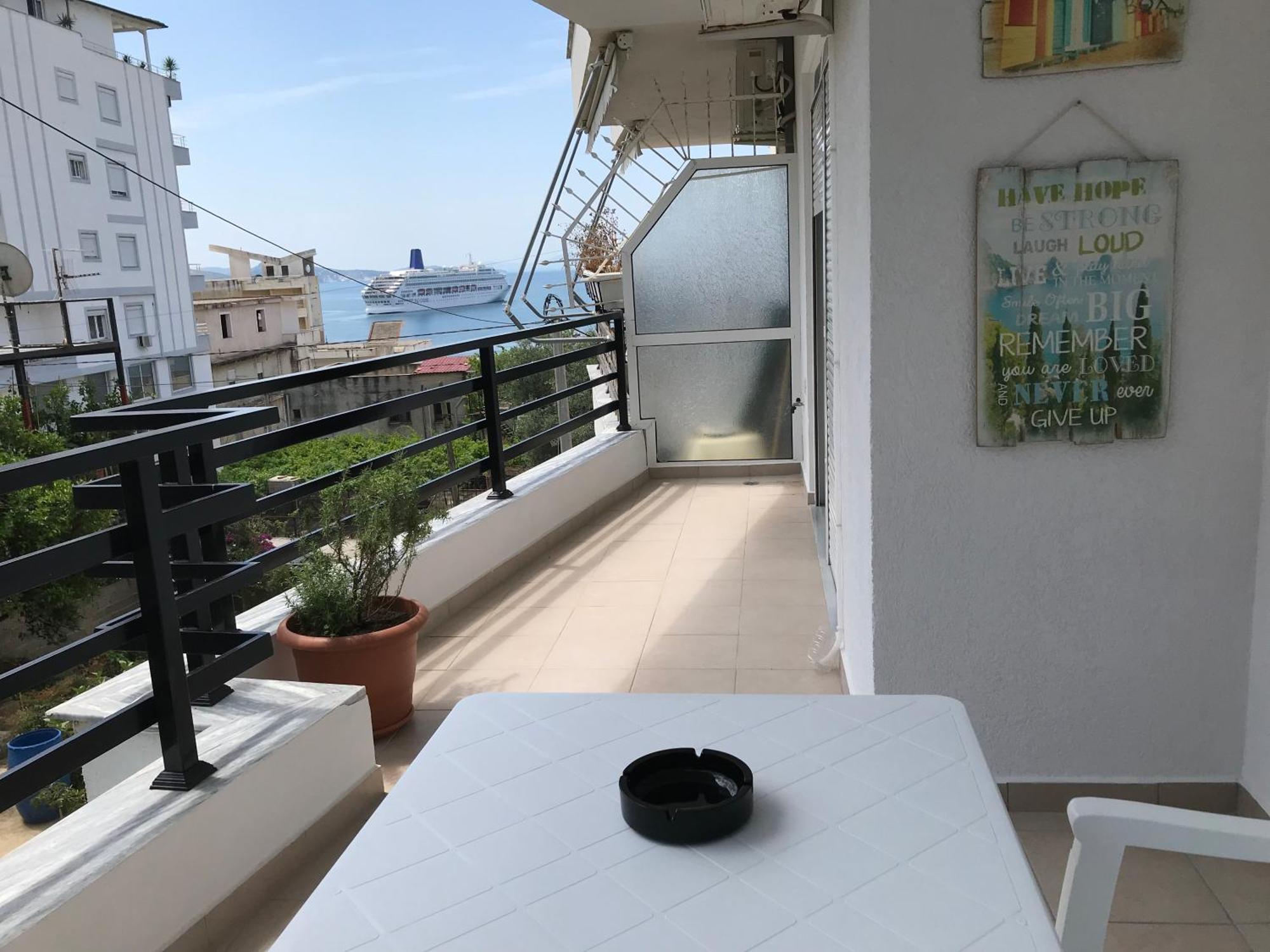 Kosta'S City Apartment Sarande Exterior photo